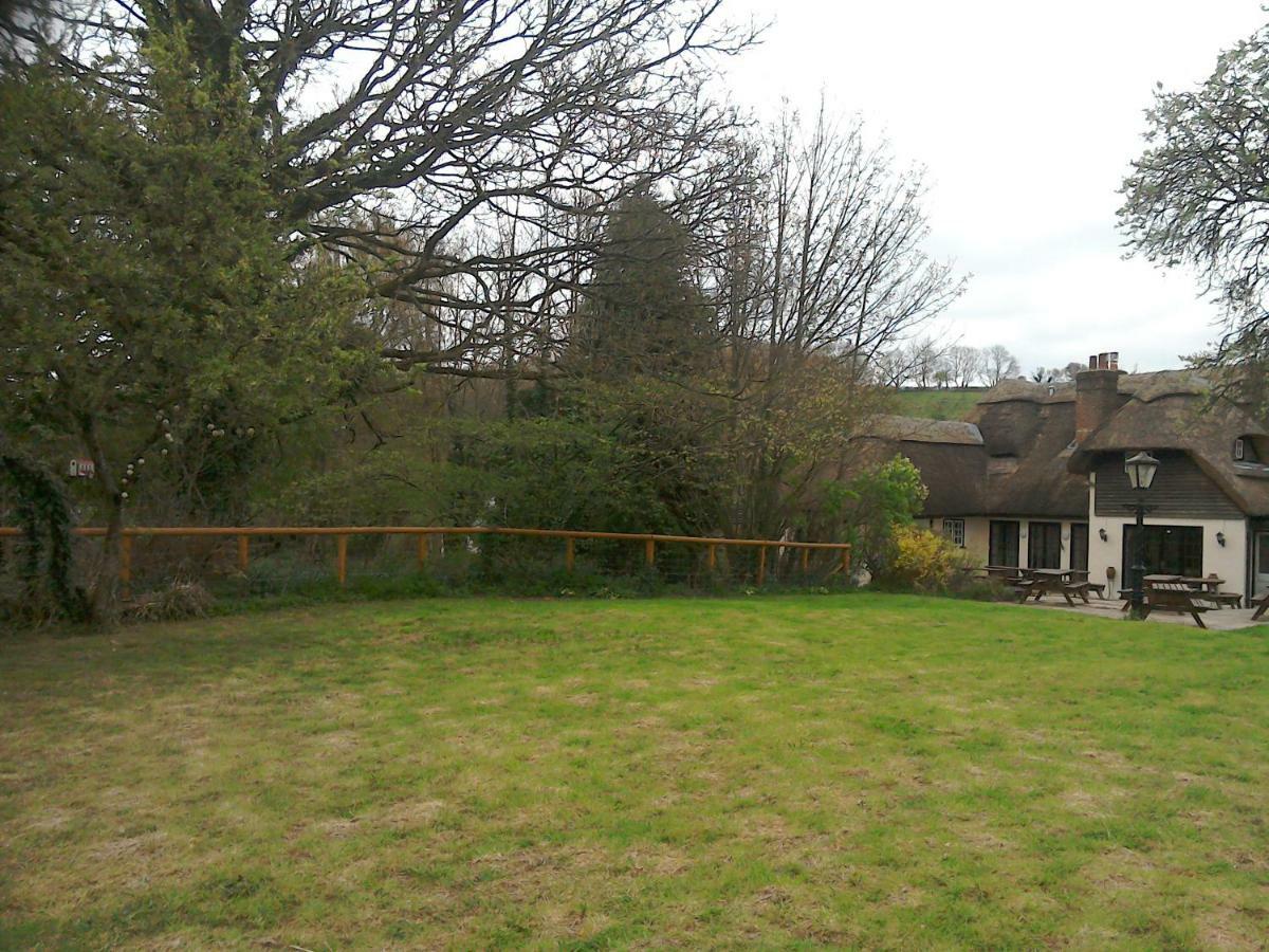 The Crown Inn Alvediston Bagian luar foto